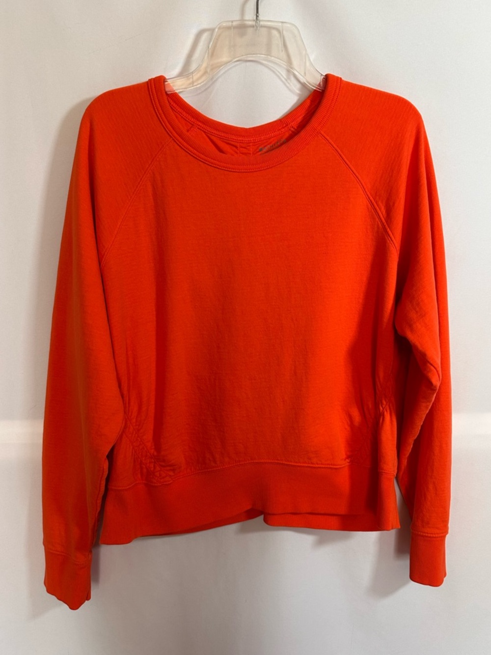 Athleta Sundown Puckered Sweatshirt Orange Raglan Crew Large 
566622